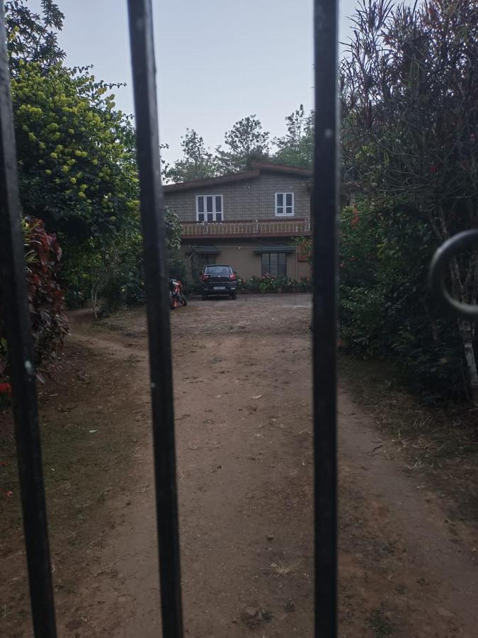 Hill Side Estate Lejlighed Madikeri Eksteriør billede
